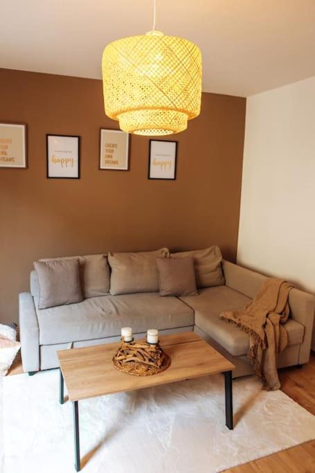 Central-Living Brown - Wifi - Netflix - 5 Pers Essen Exterior photo